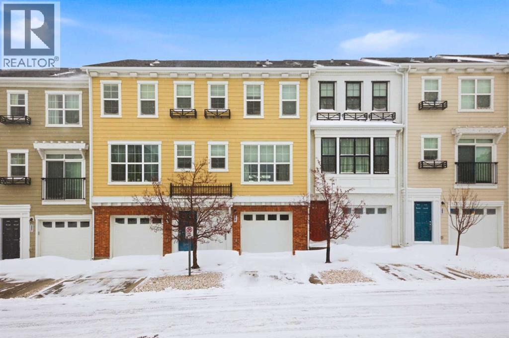 214 Nolanfield Villas NW, Calgary, Alberta