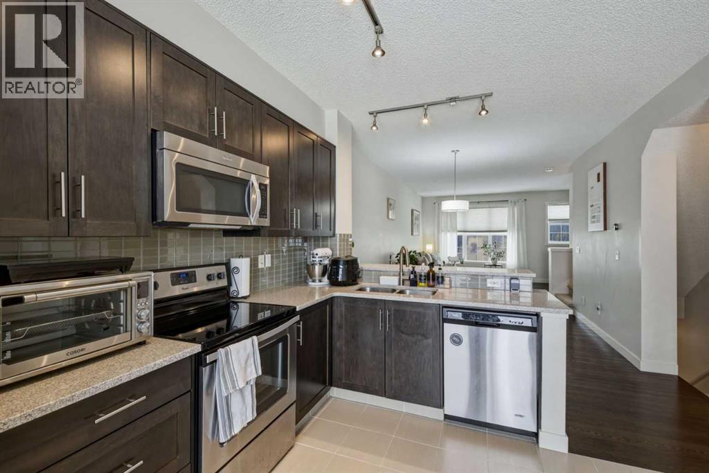 Single Family House for Sale in  Nolanfield Villas NW Nolan Hill Calgary 