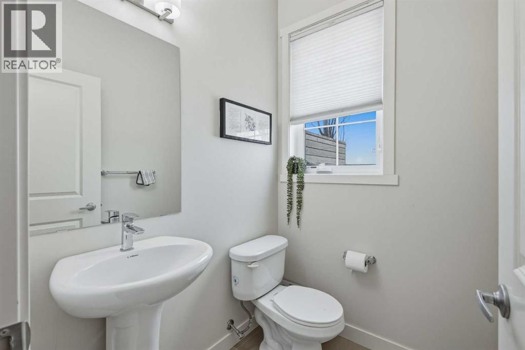 Single Family House for Sale in  Nolanfield Villas NW Nolan Hill Calgary 