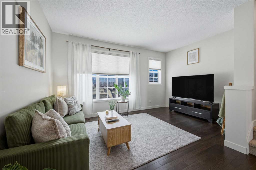 Single Family House for Sale in  Nolanfield Villas NW Nolan Hill Calgary 