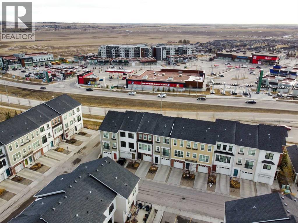 Single Family House for Sale in  Nolanfield Villas NW Nolan Hill Calgary 