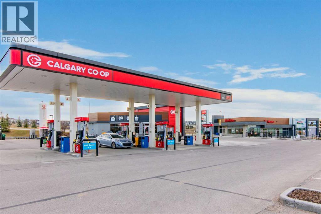 Single Family House for Sale in  Nolanfield Villas NW Nolan Hill Calgary 