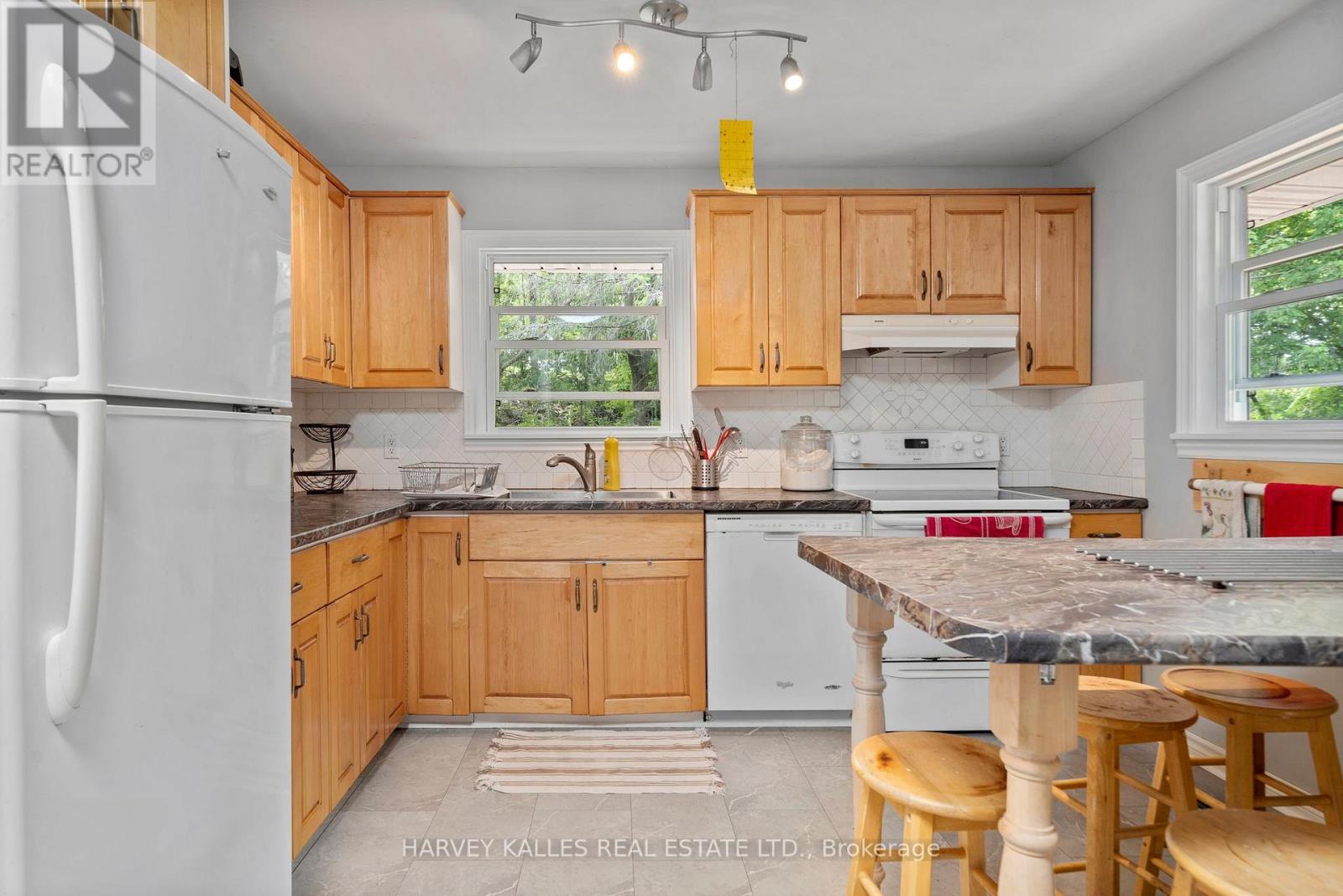 48 ONTARIO STREET - 9