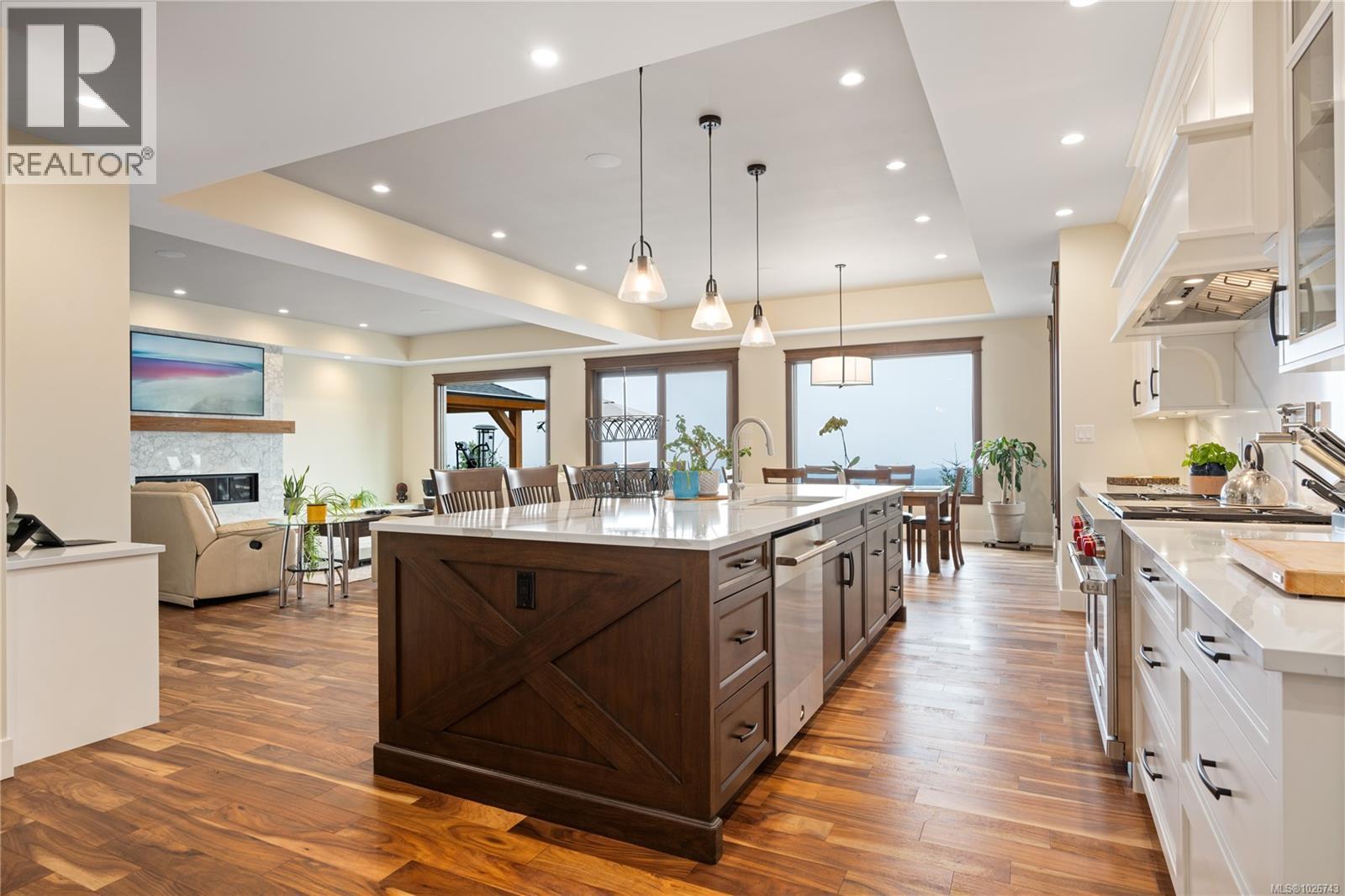 1745 Warn Way - 18