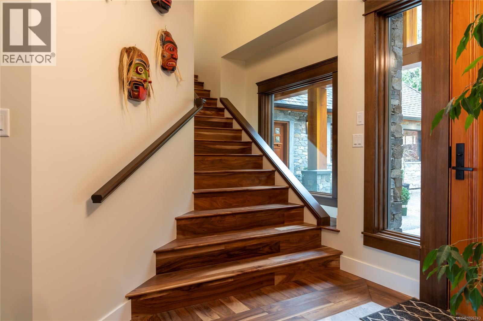 1745 Warn Way - 14