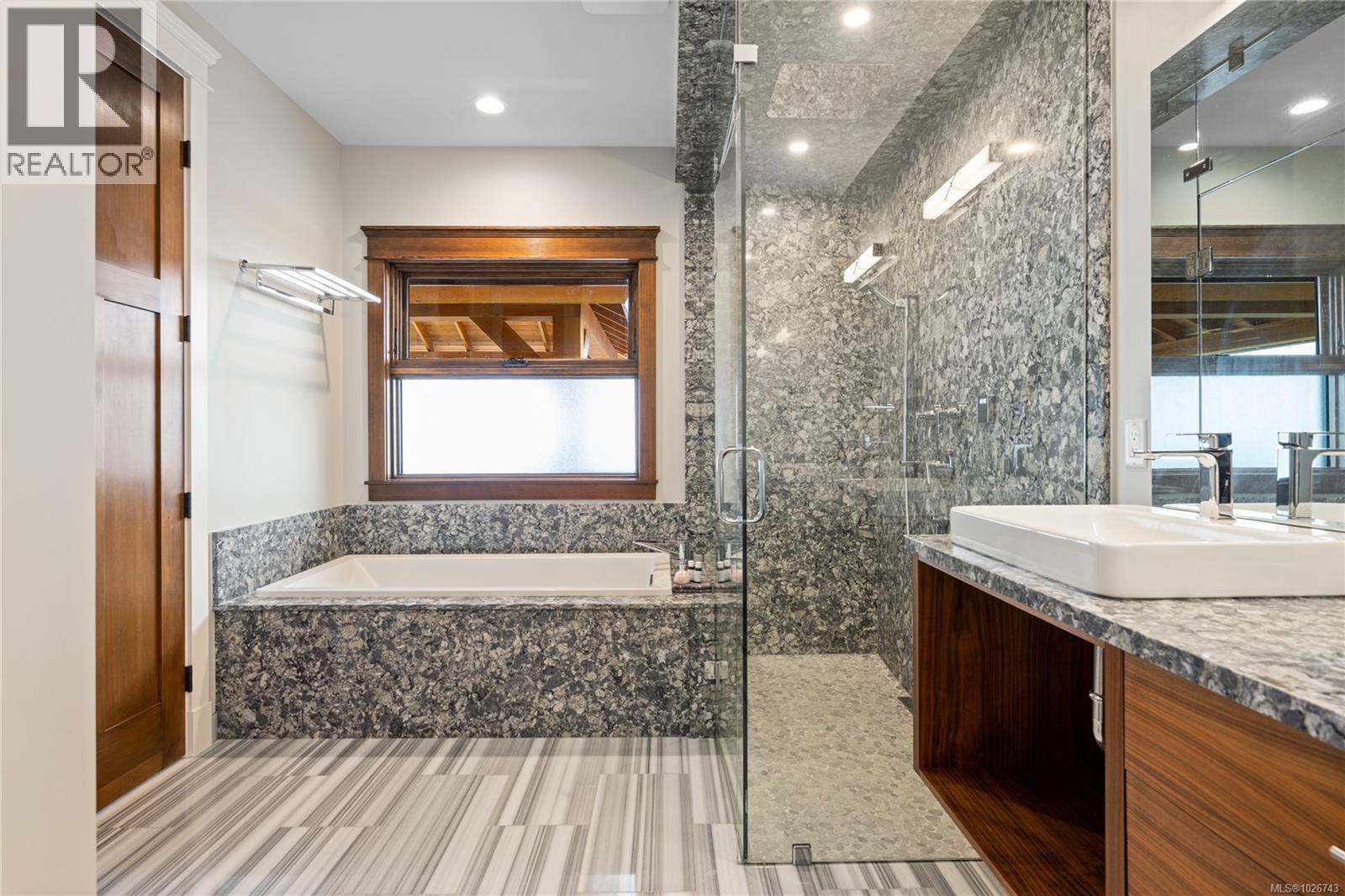 1745 Warn Way - 12