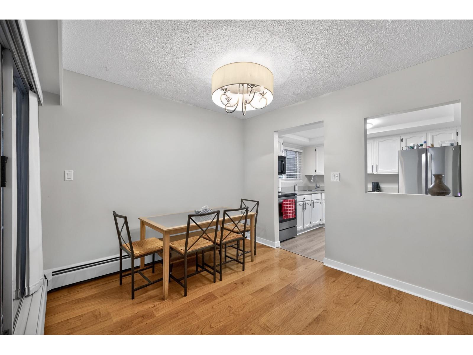 104 1390 MARTIN STREET, White Rock