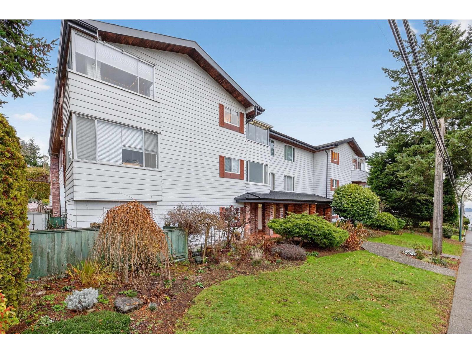 104 1390 MARTIN STREET, White Rock