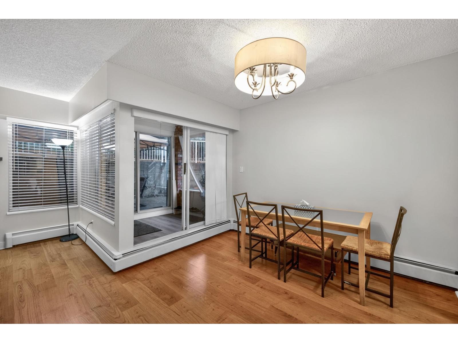 104 1390 MARTIN STREET, White Rock