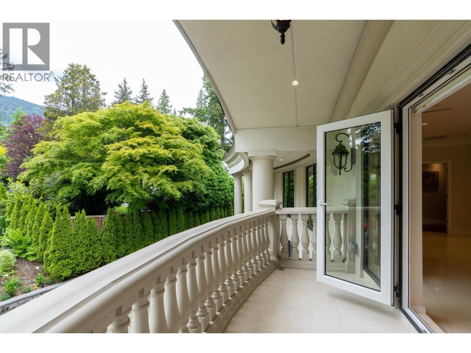 1760 29TH STREET, West Vancouver