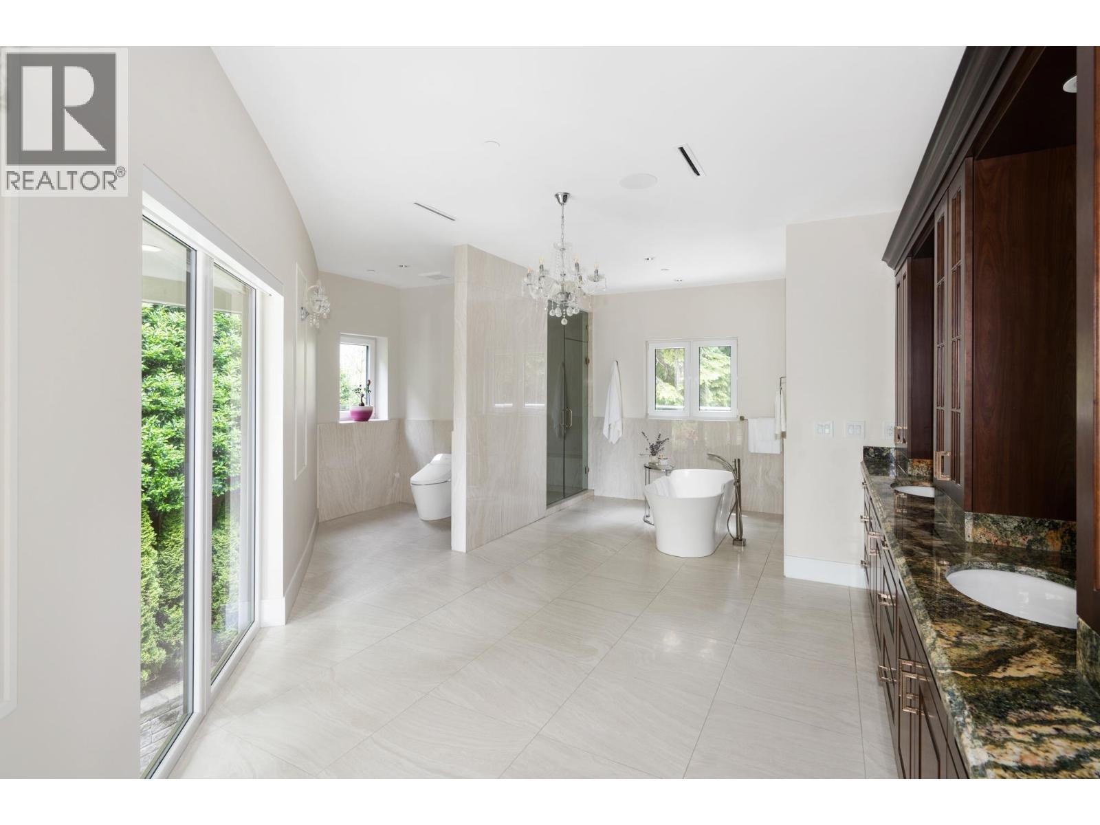 1760 29TH STREET, West Vancouver