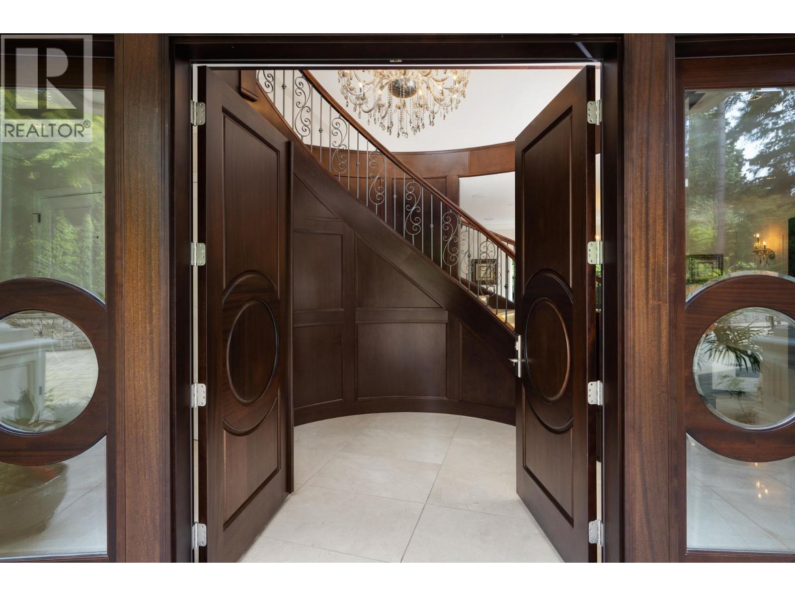 1760 29TH STREET, West Vancouver