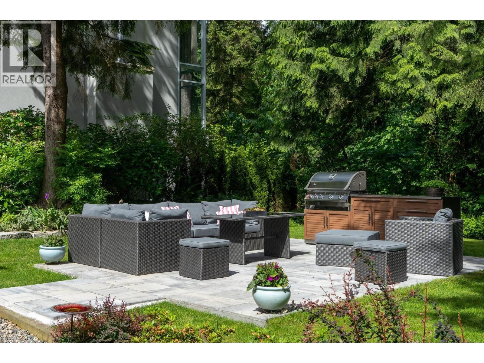 1760 29TH STREET, West Vancouver