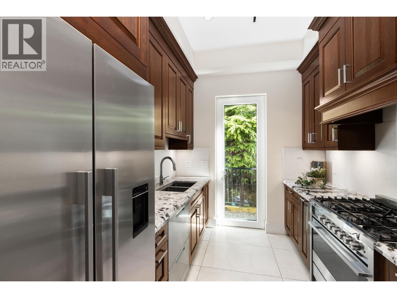 1760 29TH STREET, West Vancouver