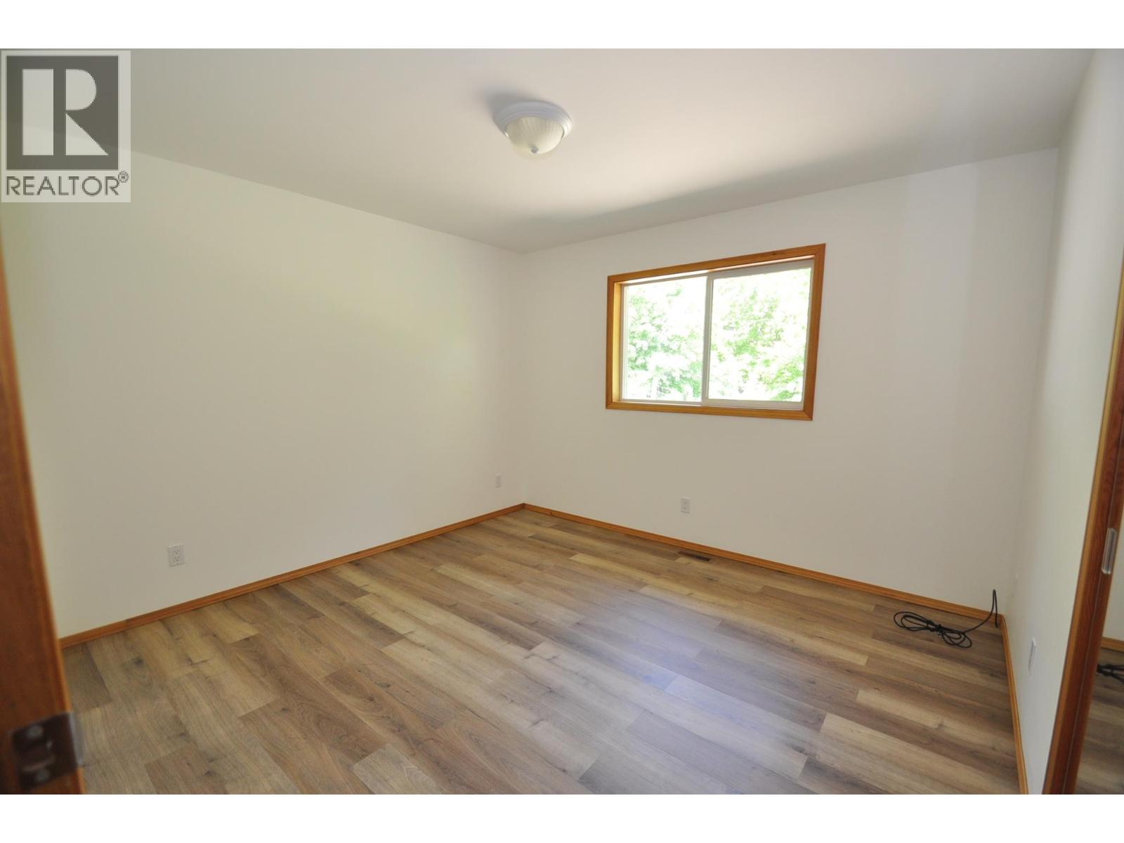 8917 Meadow Street, Balfour