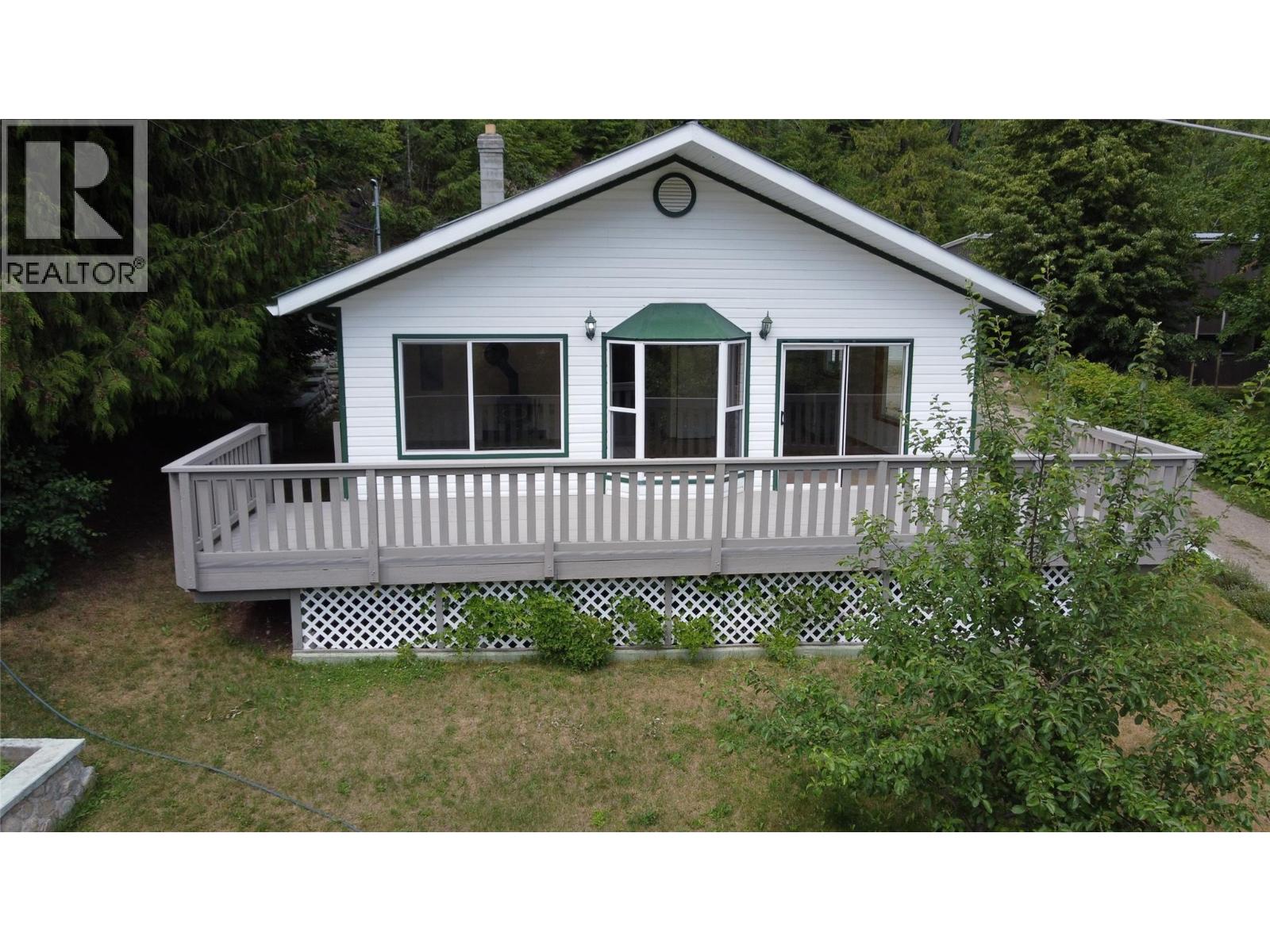 8917 Meadow Street, Balfour