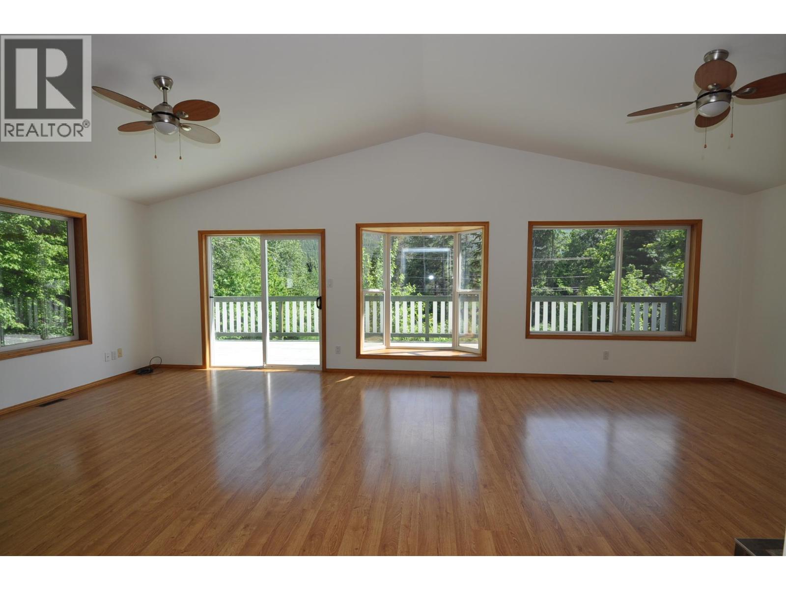 8917 Meadow Street, Balfour