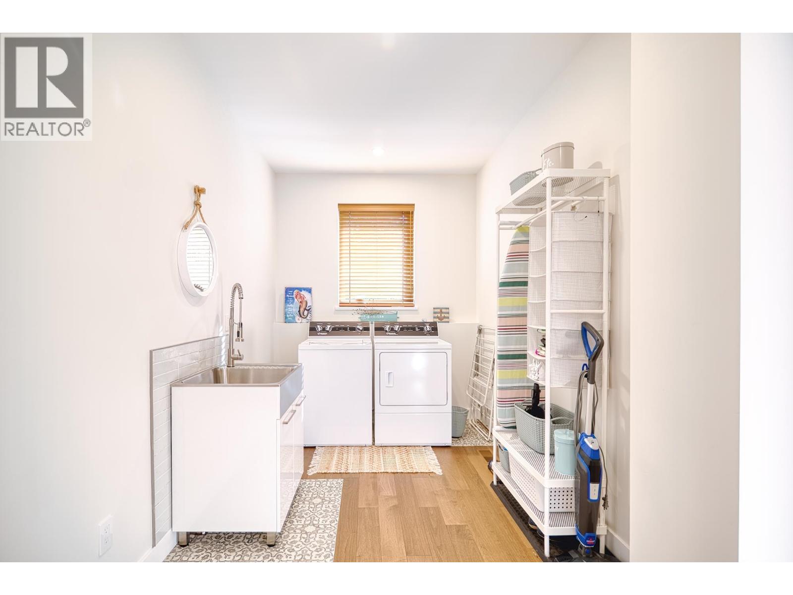 40 4622 SINCLAIR BAY ROAD, Pender Harbour