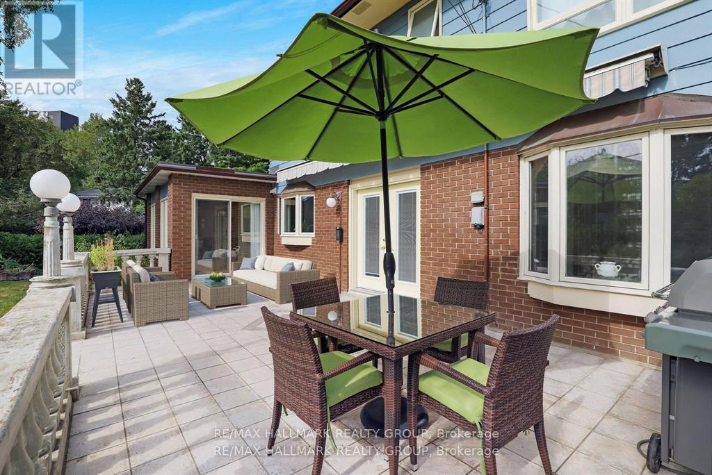 1712 PLAYFAIR DRIVE - 36