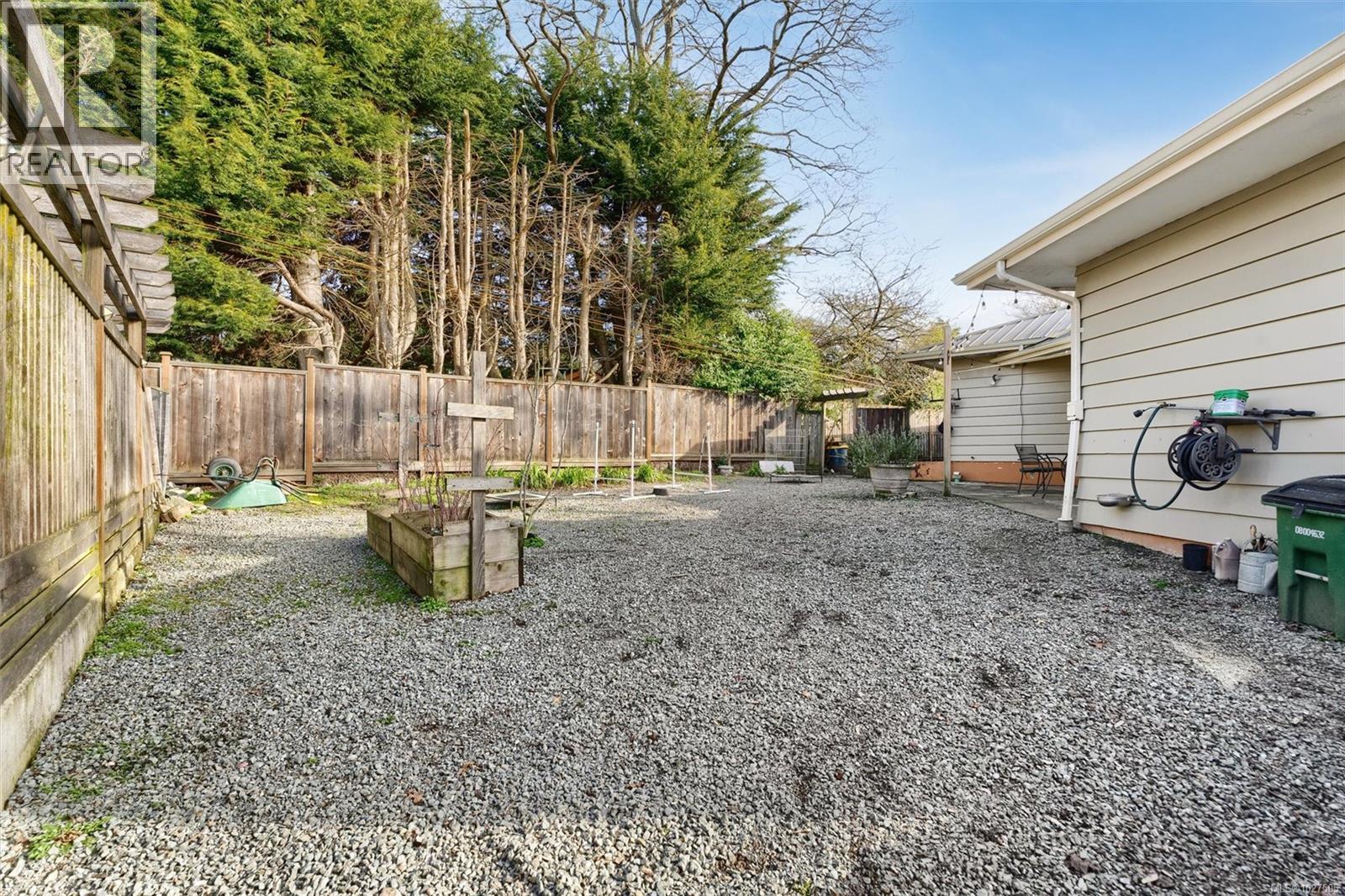  1790 Keith Place, Saanich