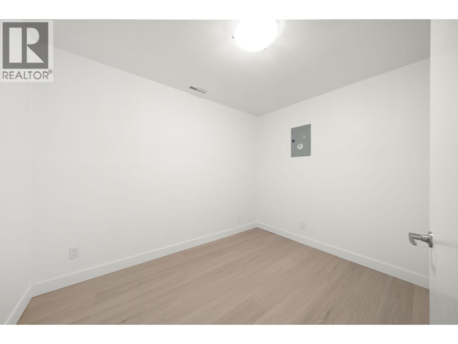 115 WARRICK STREET, Coquitlam