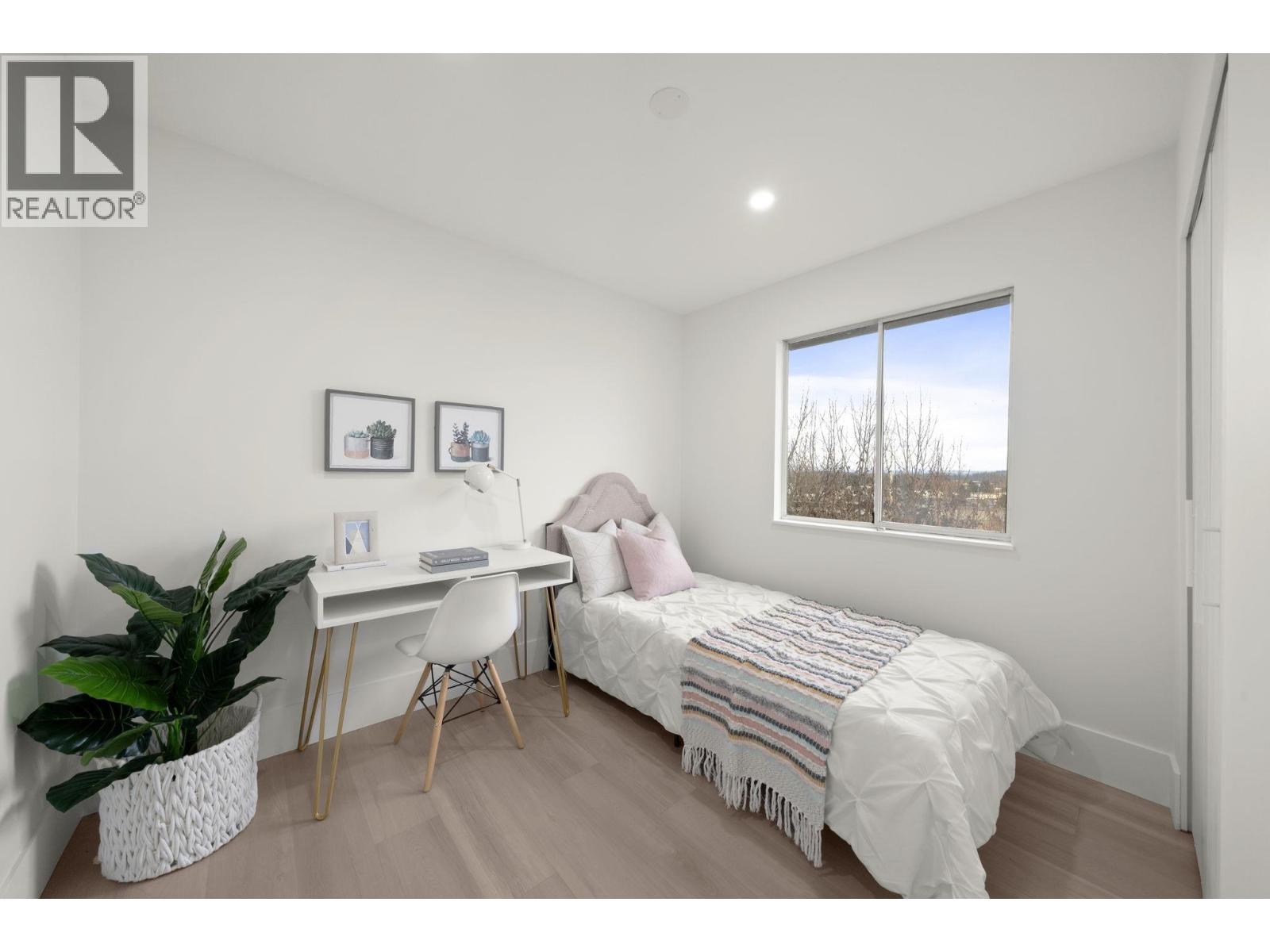 115 WARRICK STREET, Coquitlam