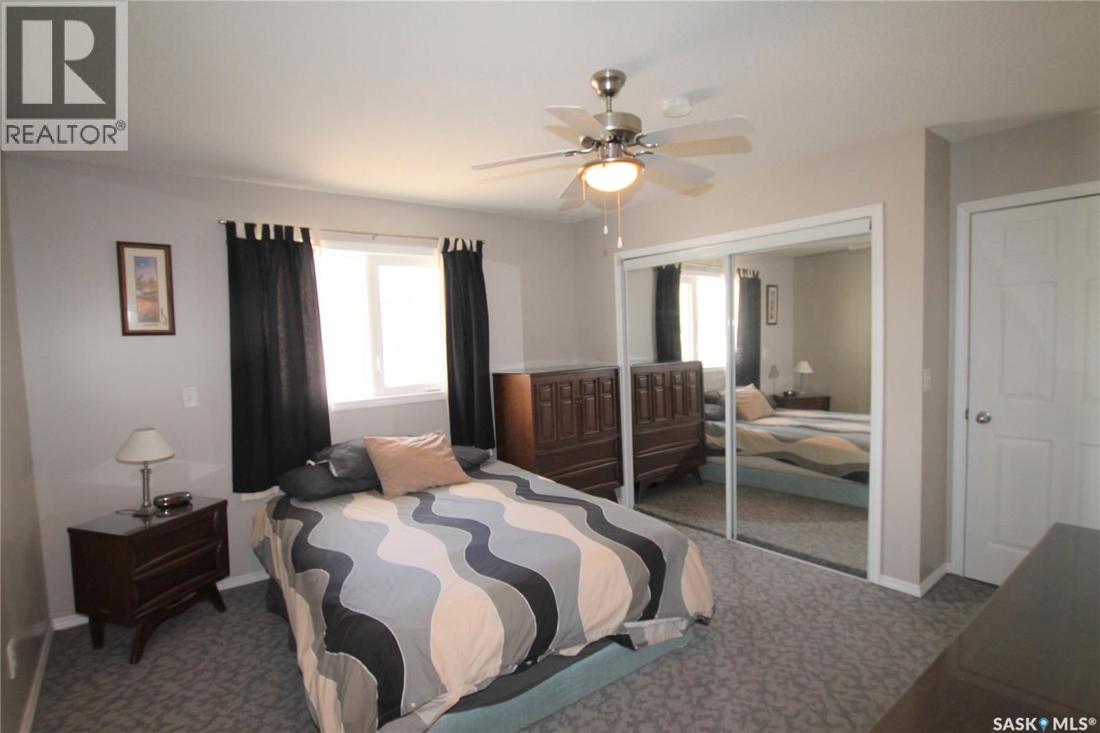 130 Marine DRIVE — photo 11