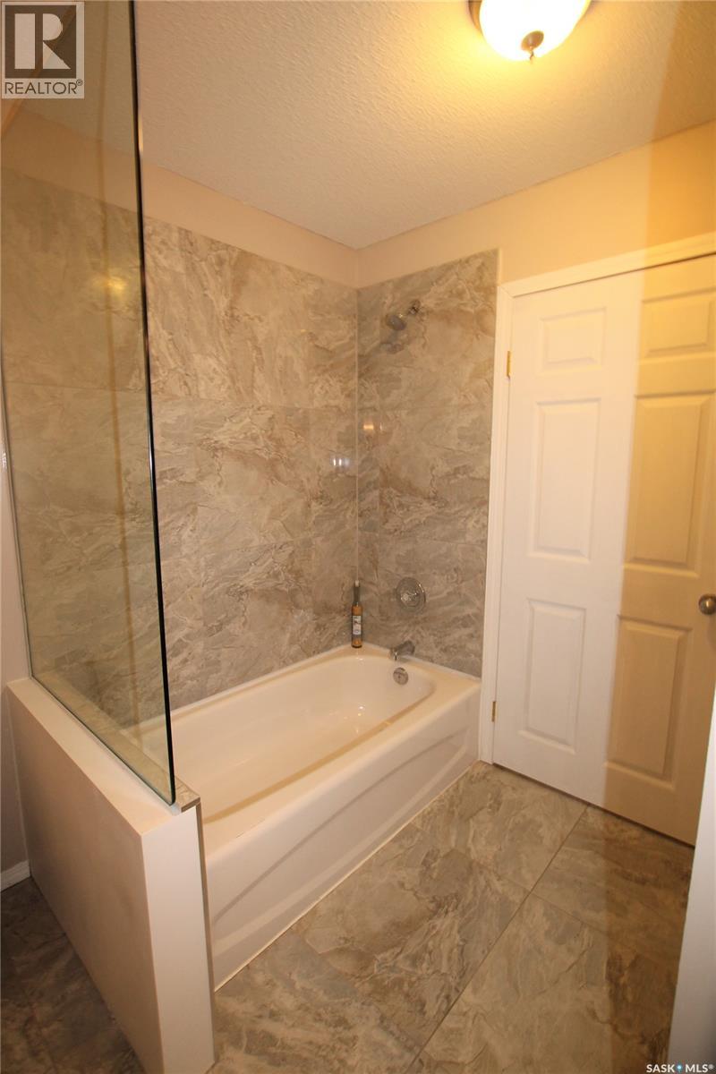 130 Marine DRIVE — photo 15