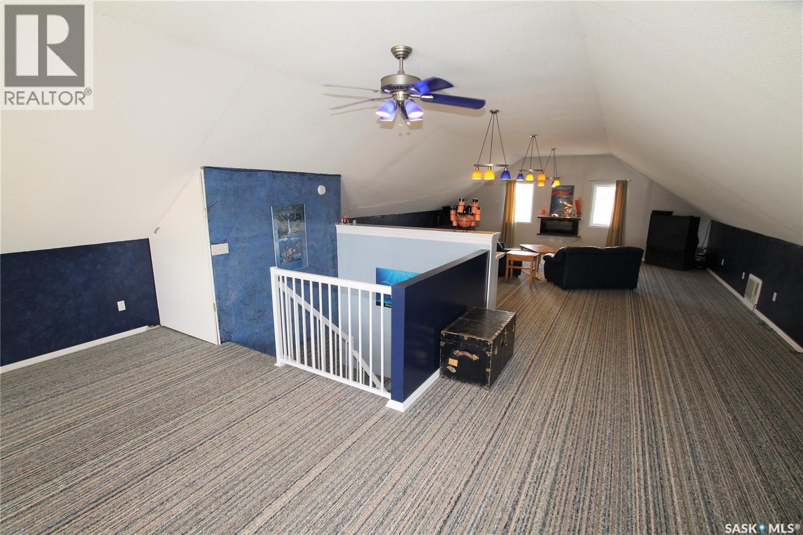 130 Marine DRIVE — photo 17