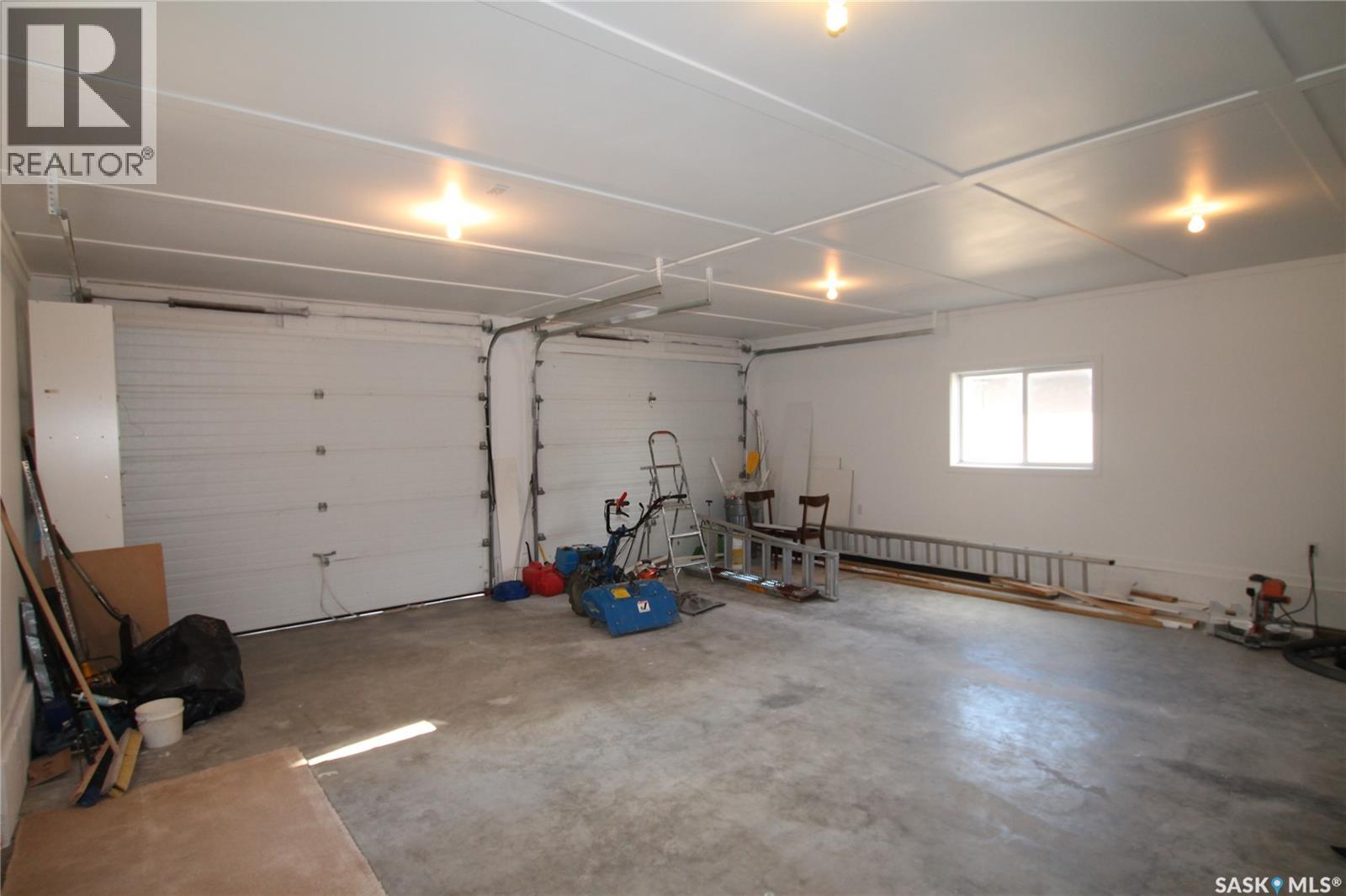 130 Marine DRIVE — photo 23