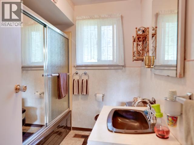 2468 ZILINSKY ROAD, Powell River