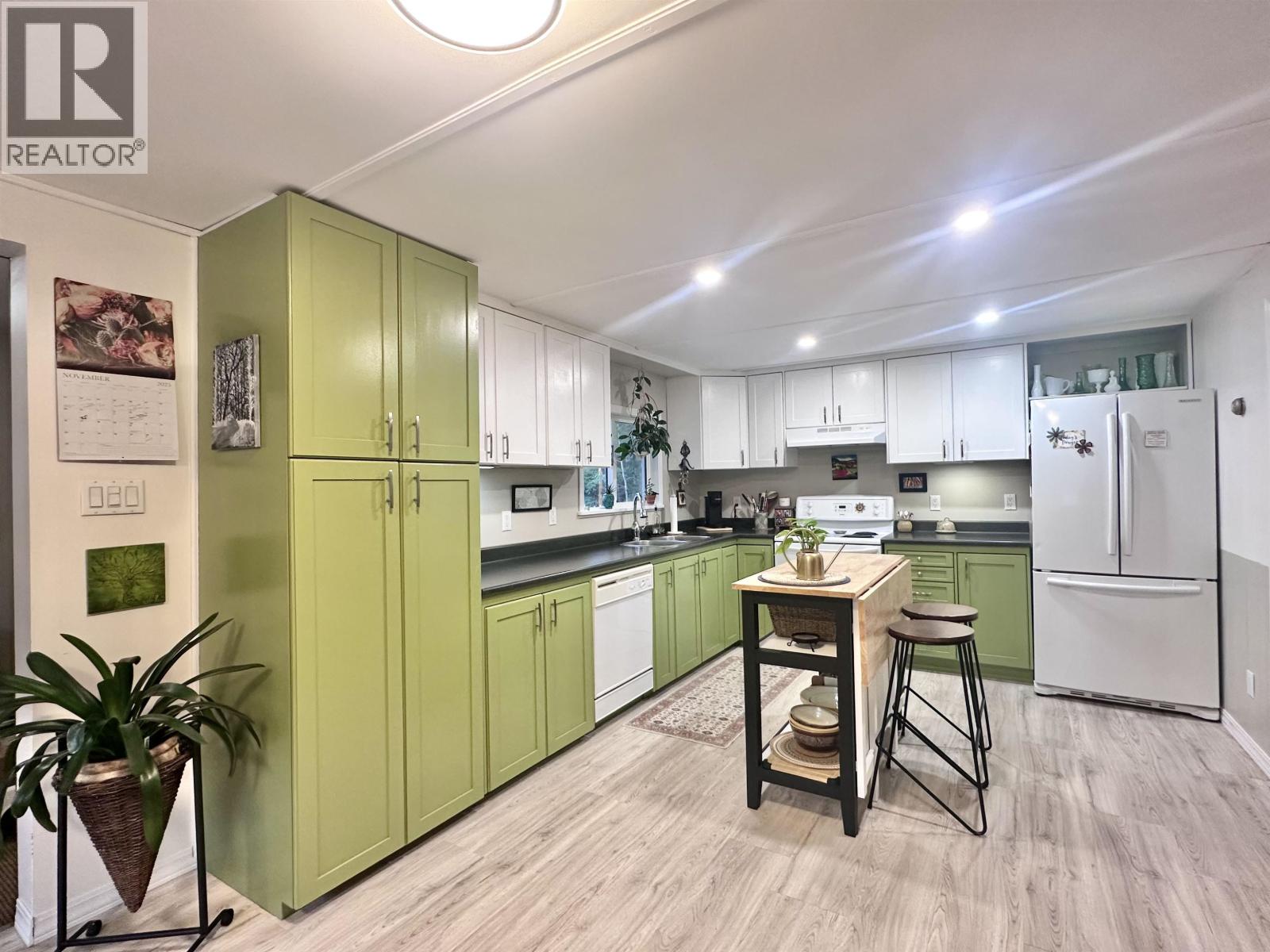 310 MOUNTAIN VIEW ROAD - 6