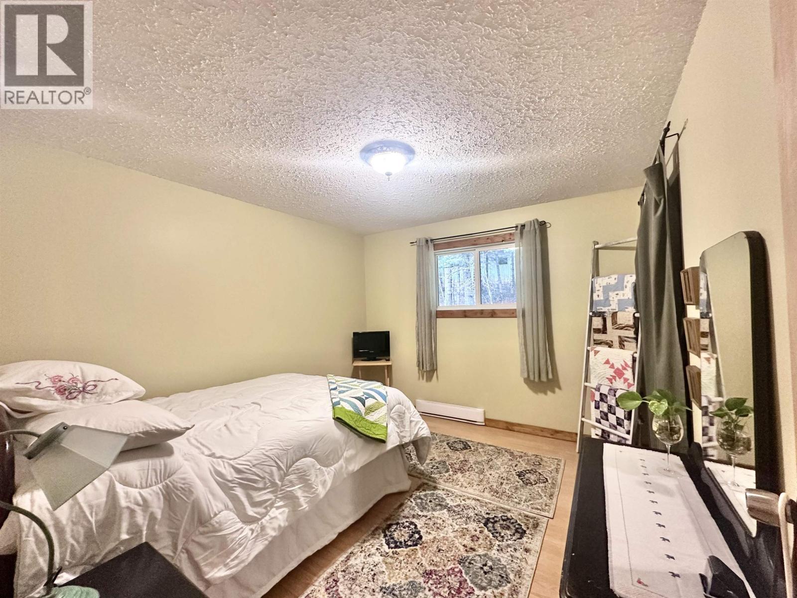 310 MOUNTAIN VIEW ROAD - 11