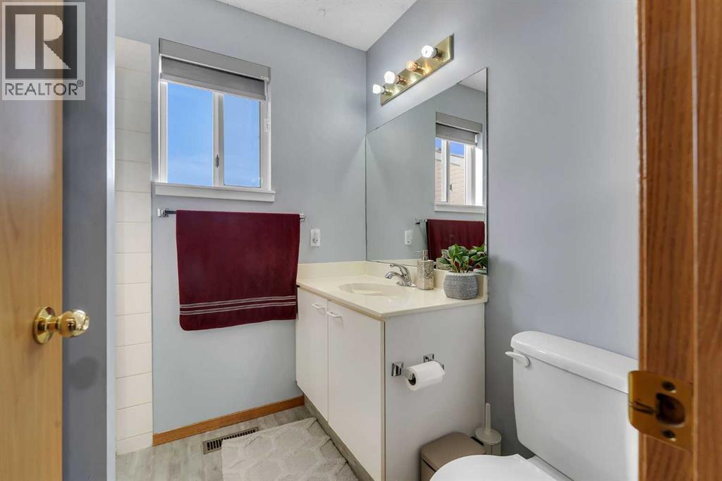 Single Family House for Sale in  Catalina Boulevard NE Monterey Park Calgary 