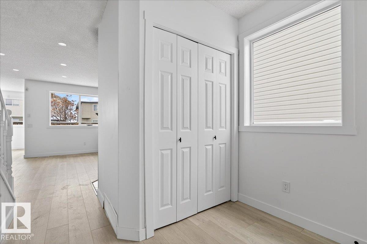 
          8916 175 AV NW
            <br/>
            <span>Edmonton</span>
            , 
            <span>AB</span>
             <span>T5Z3X9</span>
         - Photo 6