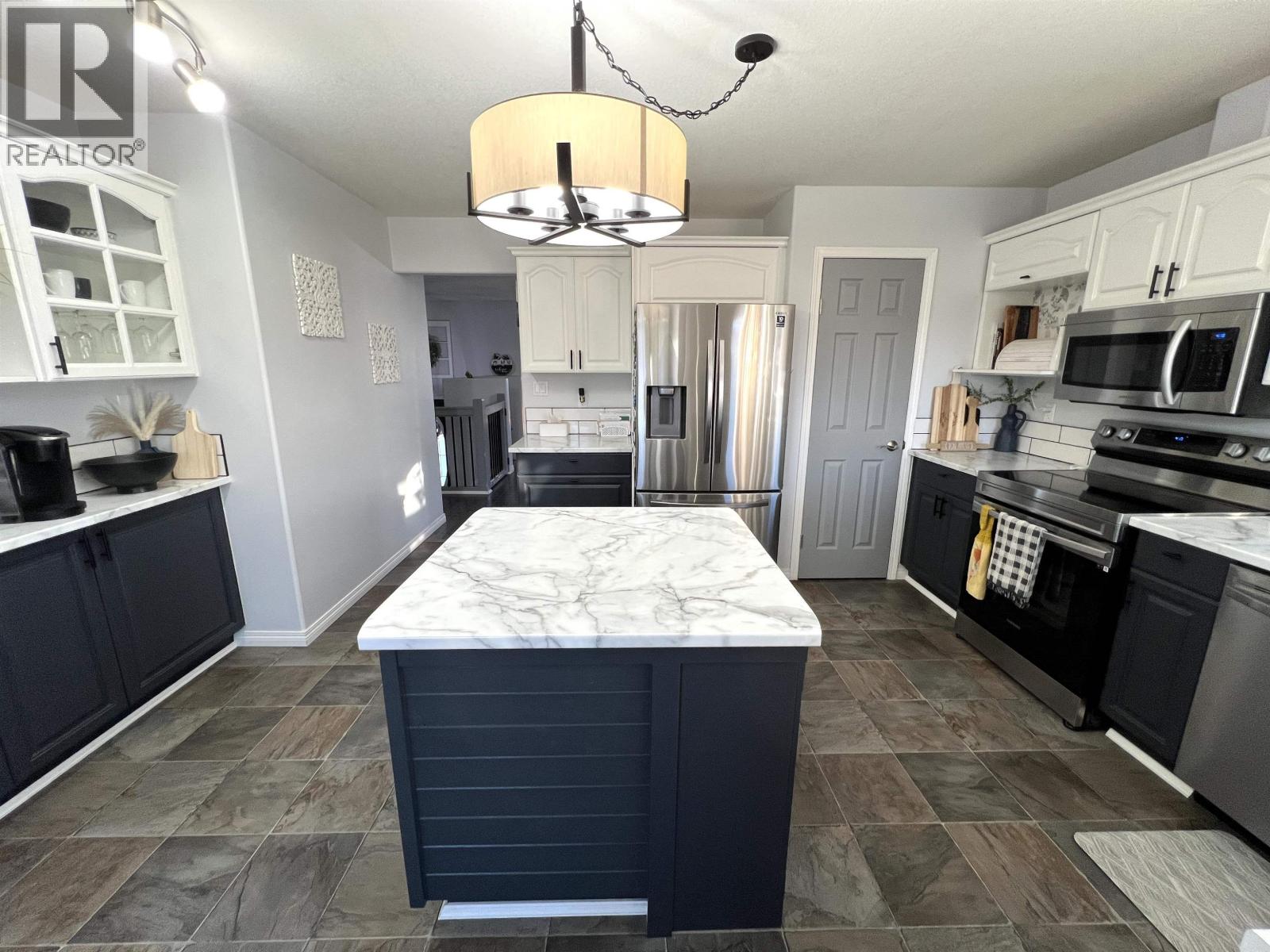 5516 W 57 AVENUE, Fort Nelson