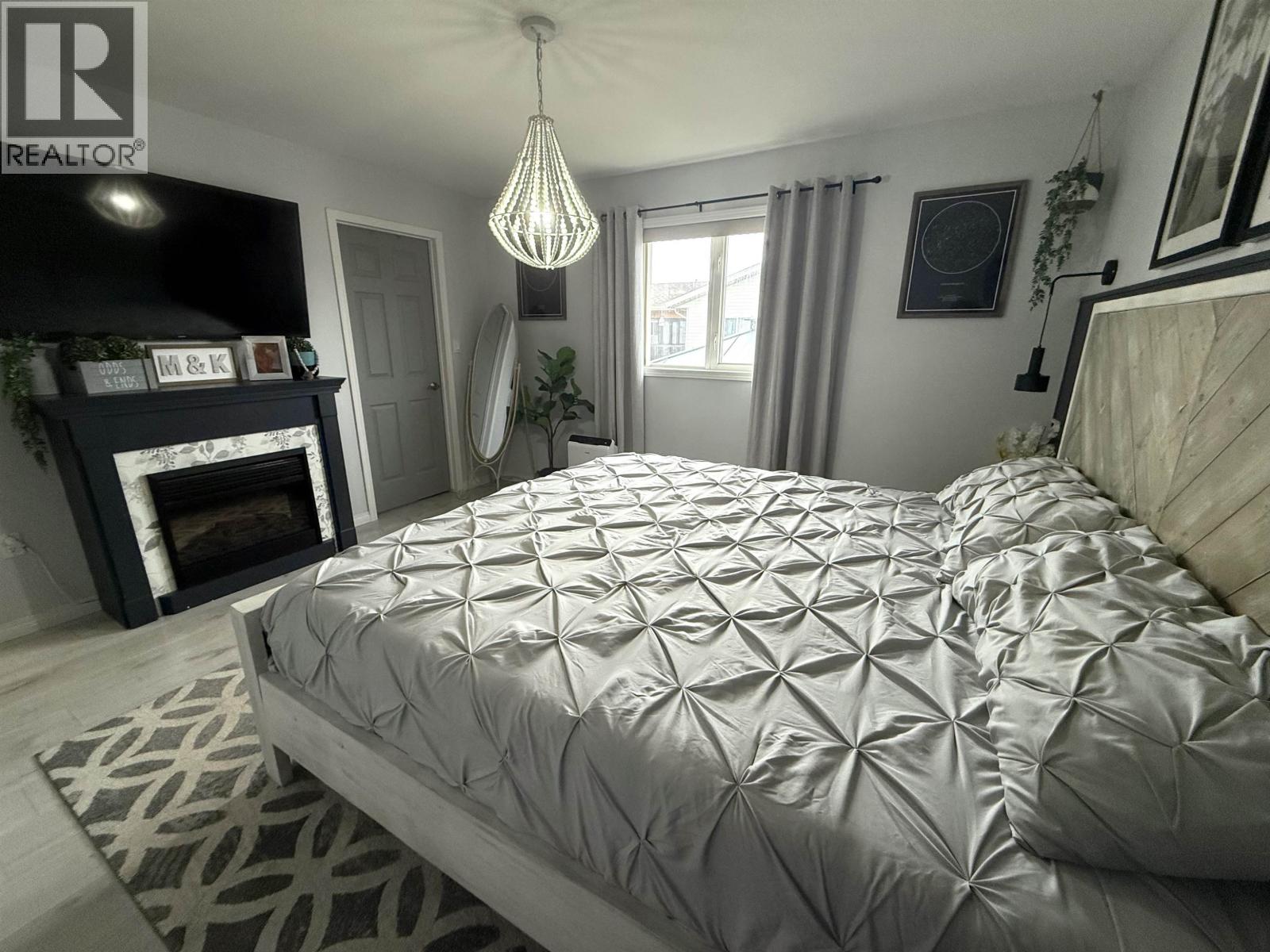 5516 W 57 AVENUE, Fort Nelson