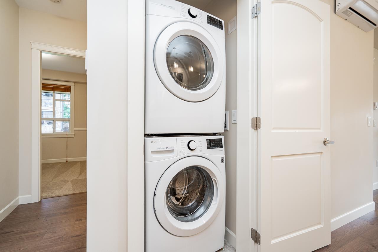 210 14588 MCDOUGALL DRIVE, White Rock