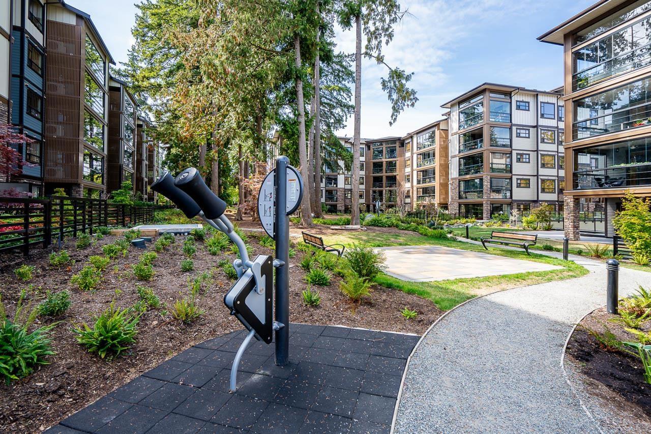 210 14588 MCDOUGALL DRIVE, White Rock