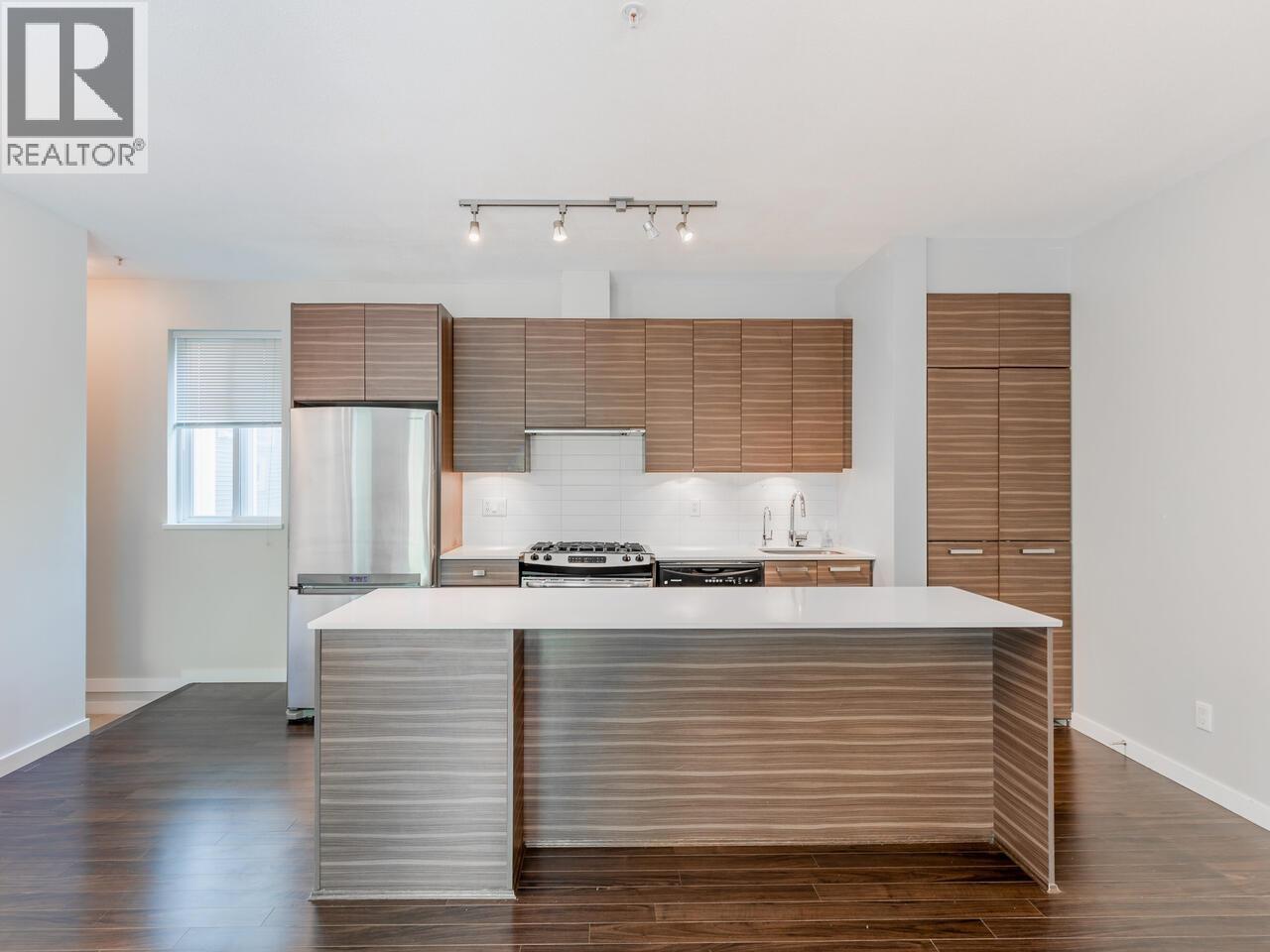 42 6965 HASTINGS STREET, Burnaby