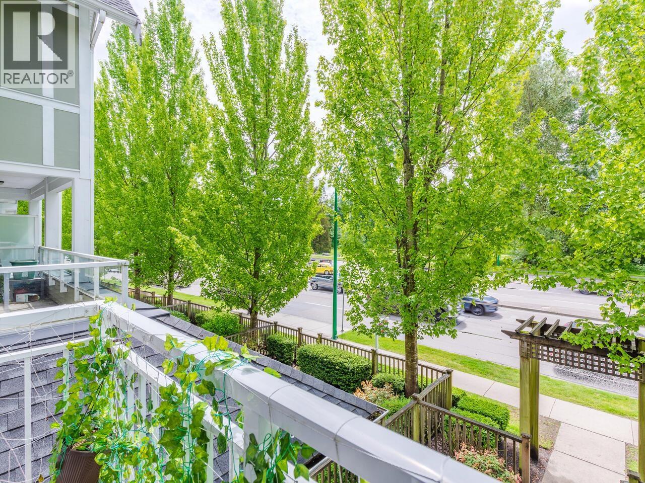 42 6965 HASTINGS STREET, Burnaby