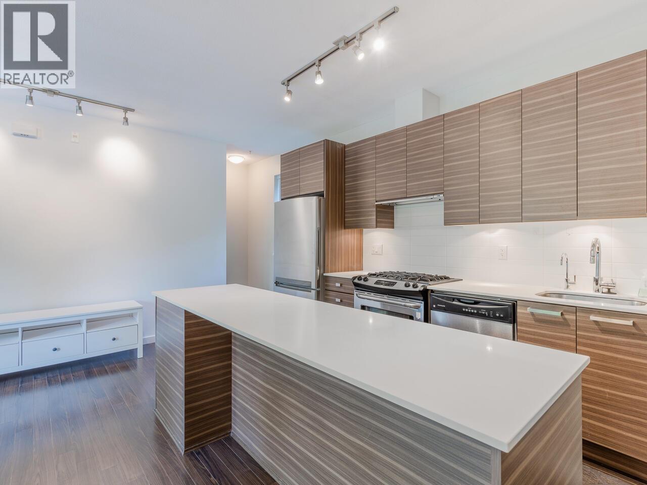 42 6965 HASTINGS STREET, Burnaby