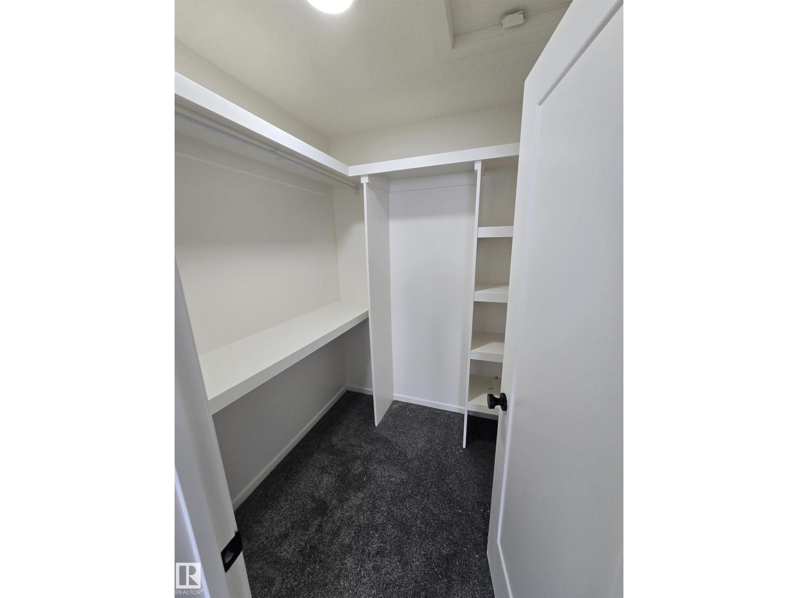 7706 174A AV NW, Edmonton