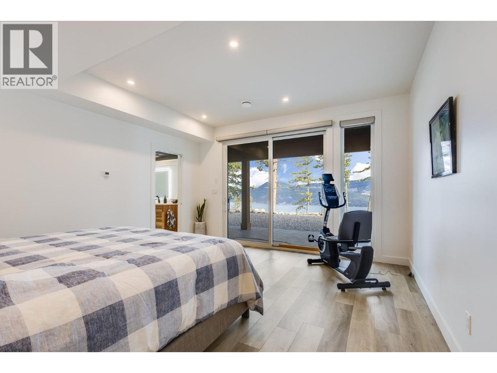  7235 Dunwaters Road, Kelowna