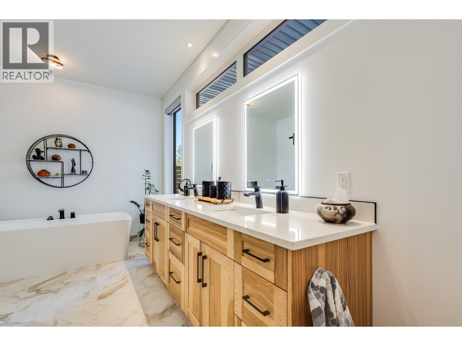  7235 Dunwaters Road, Kelowna