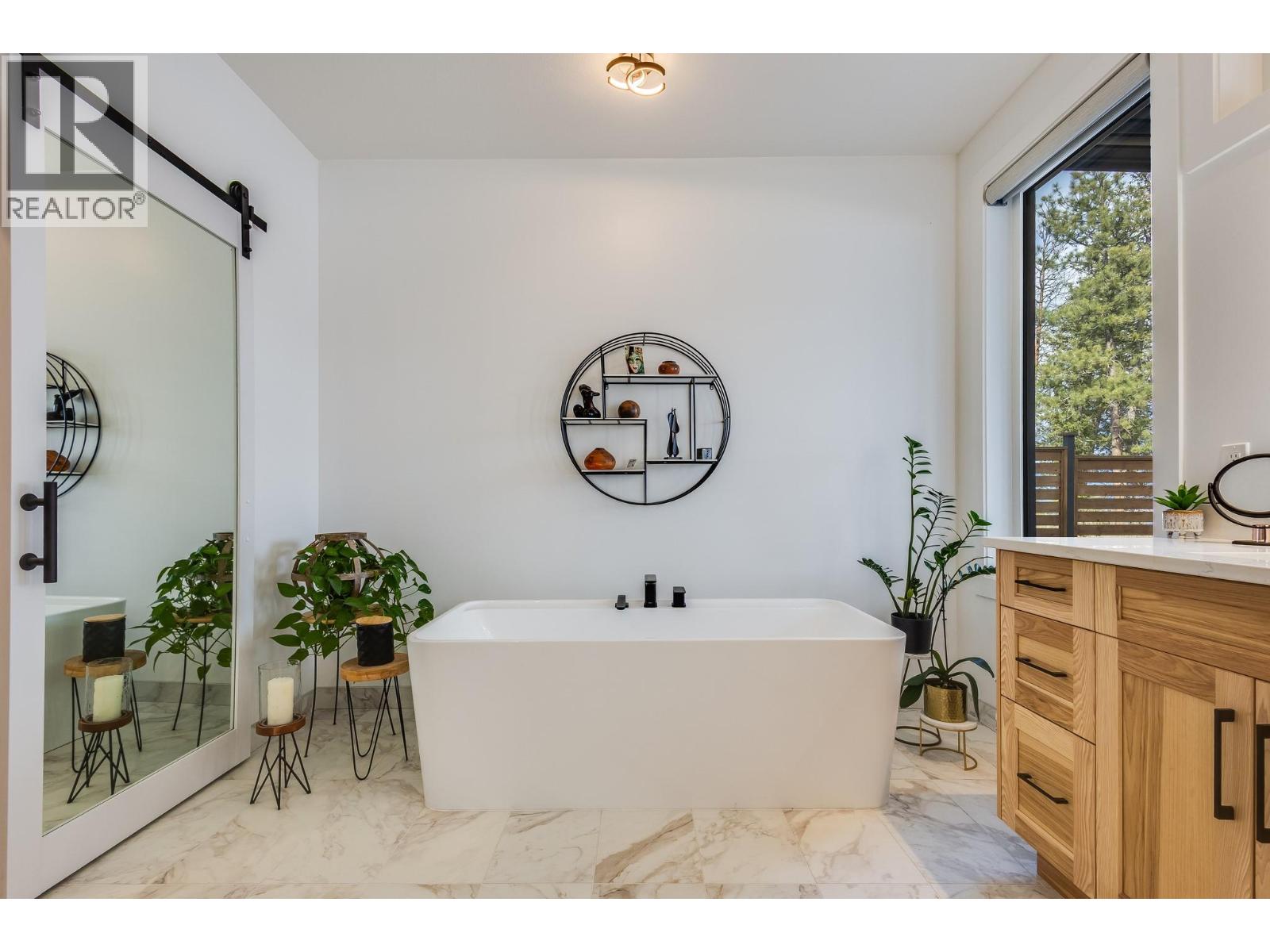  7235 Dunwaters Road, Kelowna