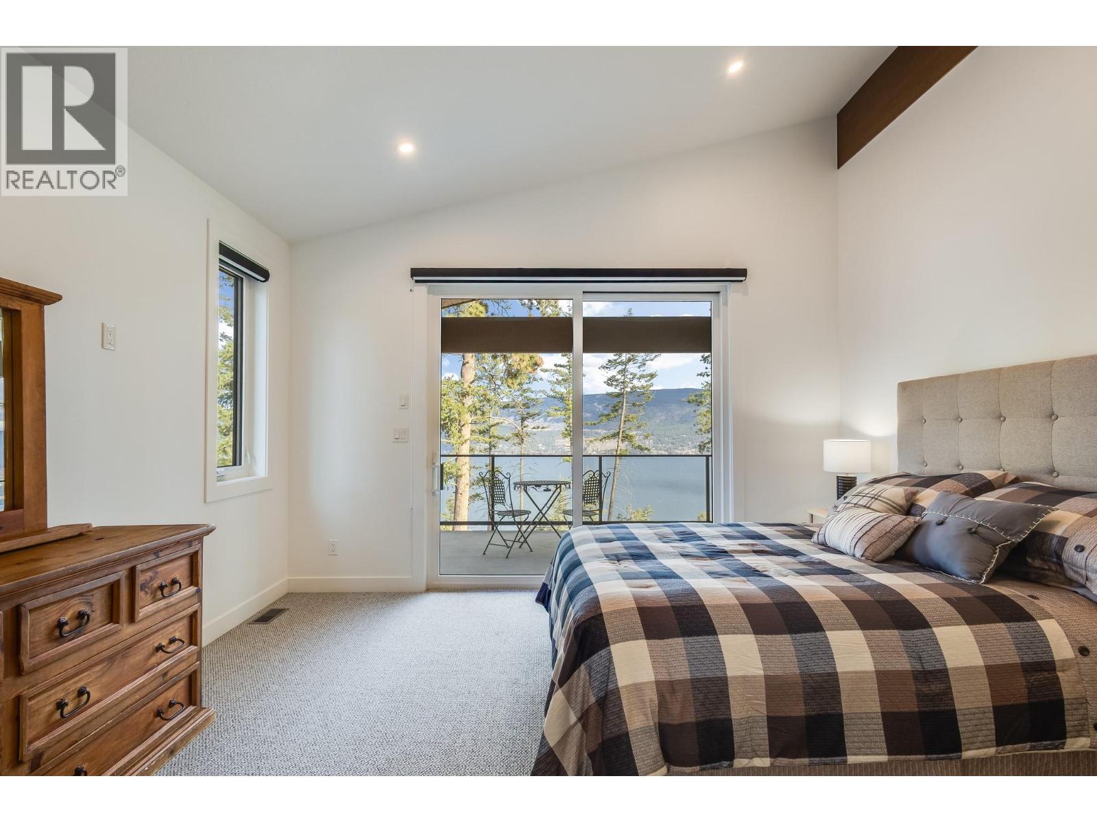  7235 Dunwaters Road, Kelowna