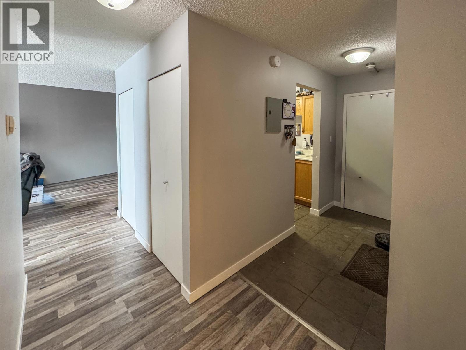 #105 10216 102 AVENUE - Image 3