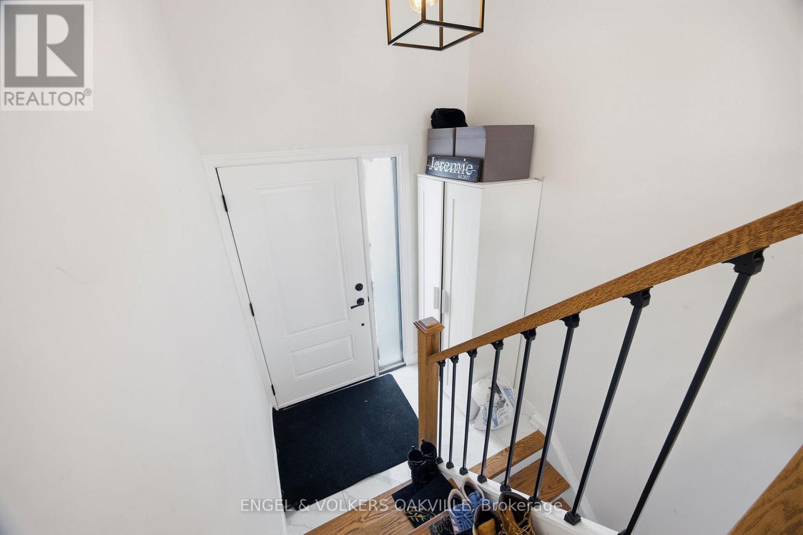206 YEATES AVENUE - 17