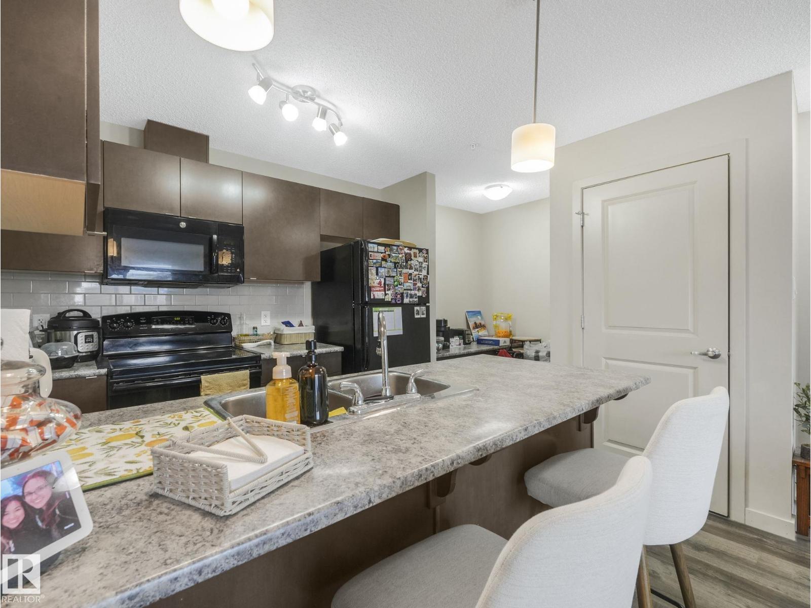 #212 508 ALBANY WY NW, Edmonton